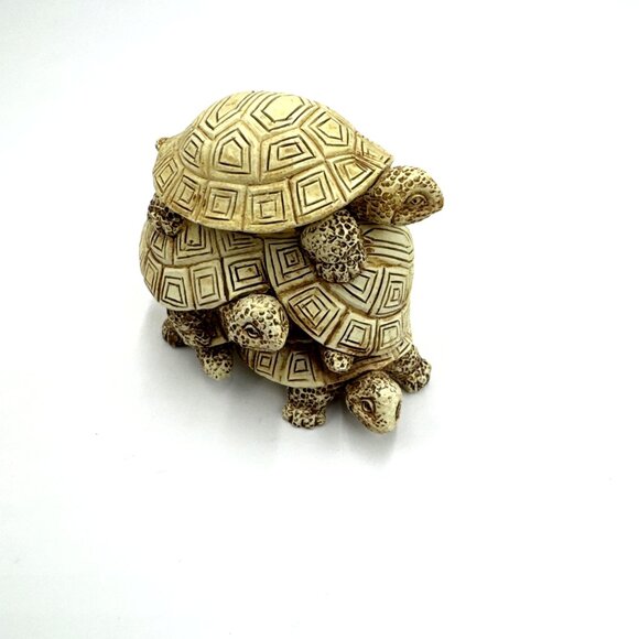 Harmony Kingdom Style Resin Turtle Stacked Trinket Box - Picture 5 of 13